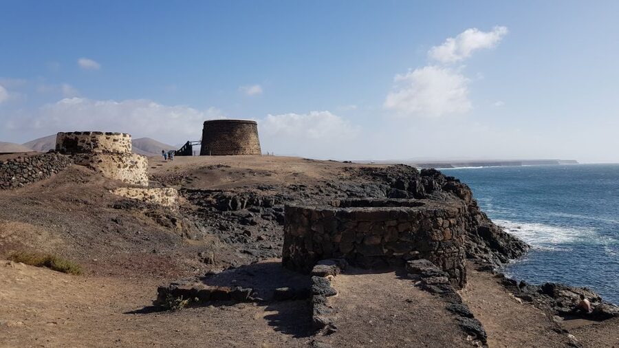 Lanzarote: Fuerteventura Return Ferry Ticket with Bus - Practical details that can make the day easier