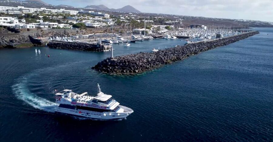 Lanzarote: Puerto del Carmen & Puerto Calero Boat Transfer - Choosing between Puerto del Carmen and Puerto Calero