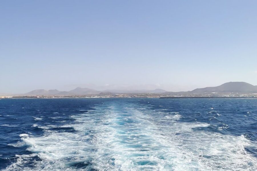 Lanzarote: Return or 1-Way Ferry to Fuerteventura with Wifi - Is the Lineas Romero ferry worth booking?