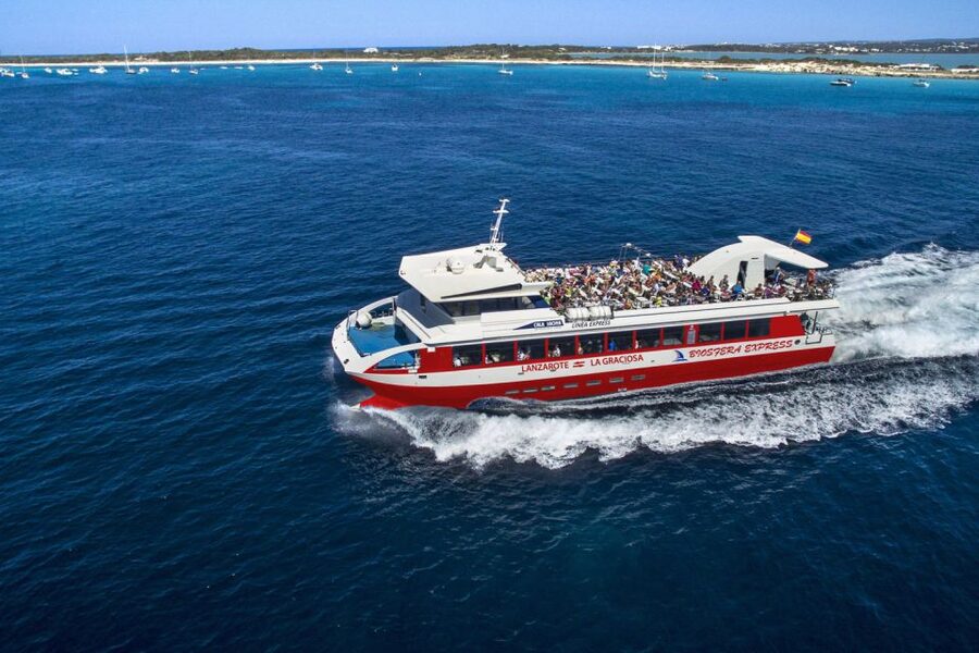 Lanzarote: Roundtrip Ferry Transfer to La Graciosa - Why La Graciosa makes a good day away