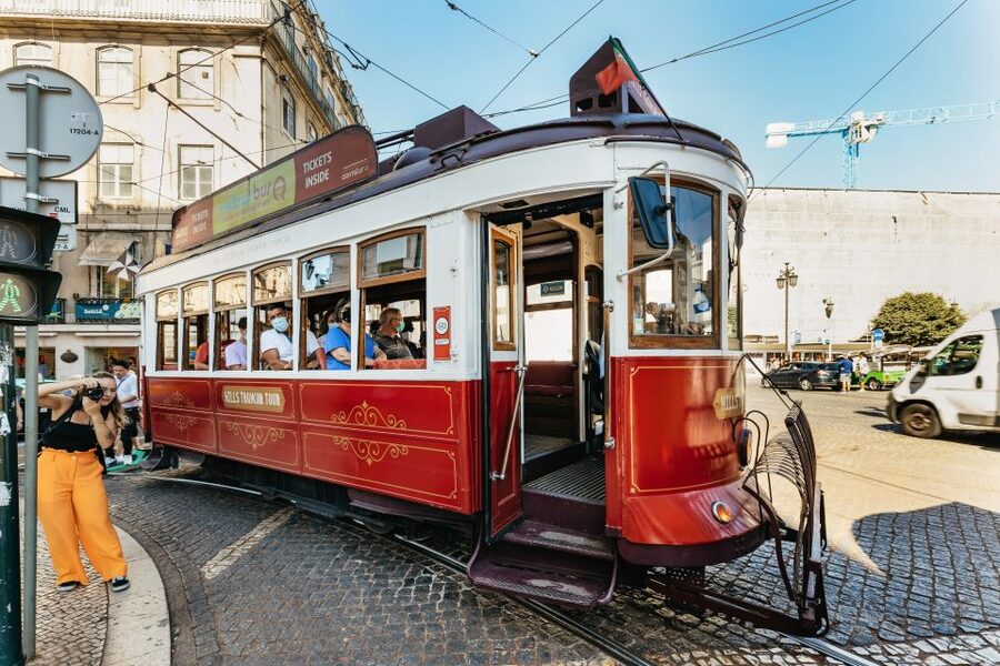 Lisbon: 72/96-Hour Hop-On Hop-Off Bus, Tram & Boat Ticket - Key points to know before you go