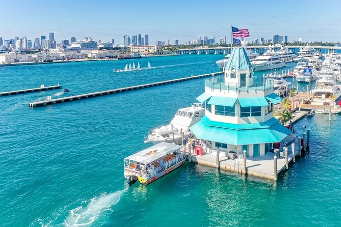 Maimi Water Taxi on Biscayne Bay to & from South Beach - The 45-minute route toward Miami Beach Marina