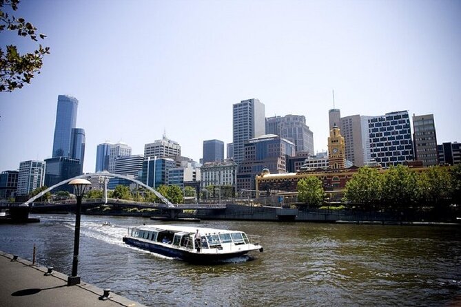 Melbourne: City and Williamstown Ferry Cruise - One way or round trip?