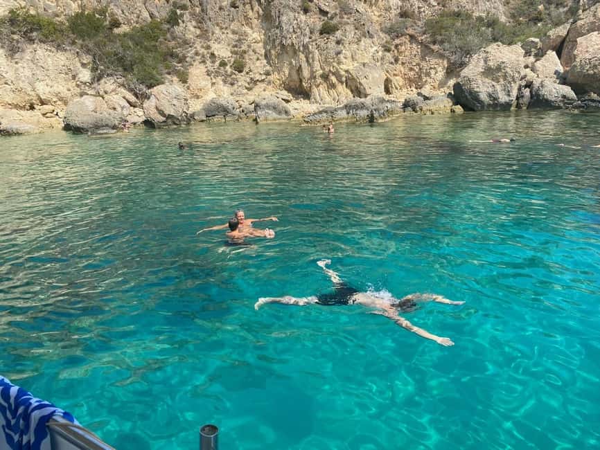 Messinia, Greece: Boat ride tour in Navarino Bay & Lunch - Cruising across Navarino Bay