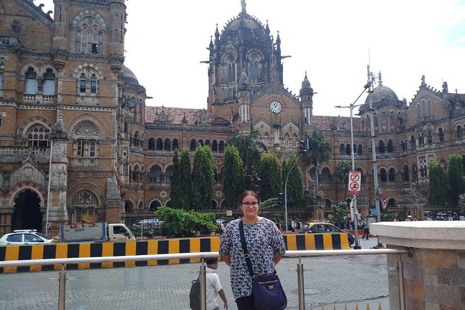 Mumbai City Tour with Ferry Ride and Dharavi Slum - Marine Drive and the Oval Maidan