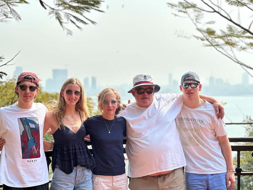 Mumbai: Half Day Elephanta Caves Guided Tour with Ferry Ride - Climbing from the jetty to the Elephanta Caves