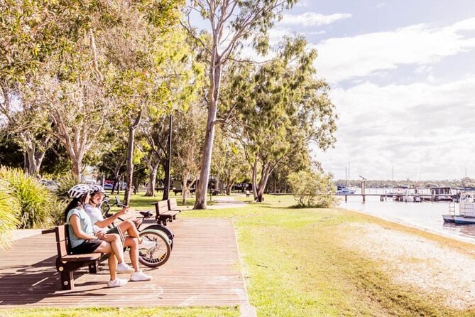 Noosa Sightseeing Adventure - Ferry Cruise, Ride and Kayak - The guides make the difference