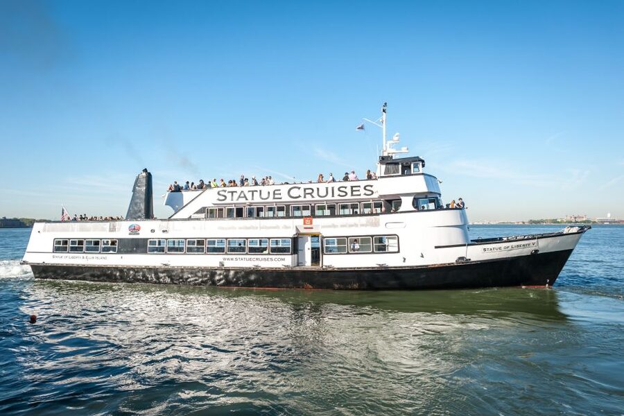 NYC: Statue of Liberty and Ellis Island Tour with Ferry - The ferry ride gives you the first big views