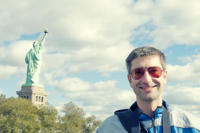 NYC Statue of Liberty Ferry and Transfer - Ellis Island and the immigration story