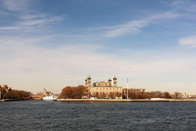 NYC Statue of Liberty Ferry and Transfer - The SeaGlass Carousel and the return to Midtown