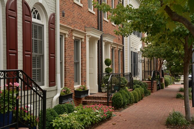 Old Town Alexandria in a Day with Round Trip Ferry Cruise - Gadsby’s Tavern, the afternoon’s central museum