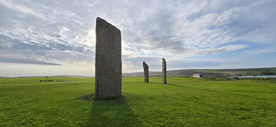 Orkney Day Trip: Meets the Scrabster - Stromness Ferry - Ring of Brodgar: stones in an open setting