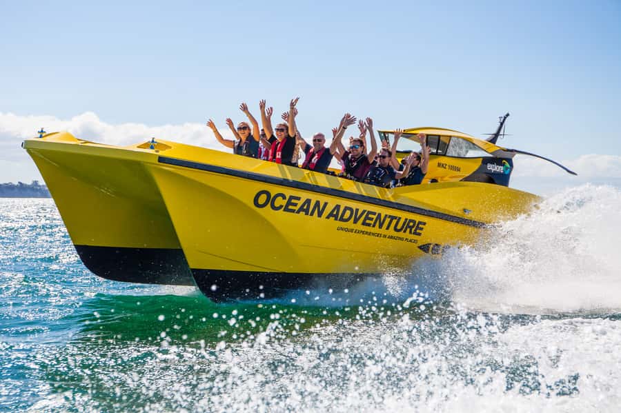 Paihia: Hole in the Rock Fast Boat Ocean Adventure - Why this short Paihia ride works so well