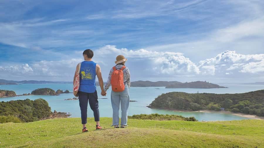 Paihia: Hole in the Rock Fast Boat with Island Stopover - Otehei Bay gives the day breathing room