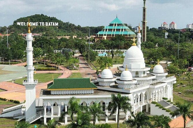 PRIVATE: Batam day tour with Ferry, 2-hour Massage and Lunch from Singapore - Starting at Tanah Merah and crossing to Batam