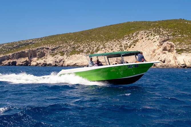 Private boat transfer Split/ Split airport - Hvar - The price makes more sense for a full group