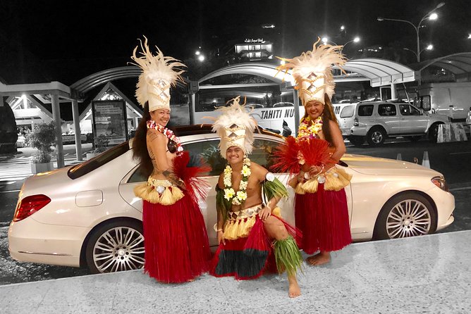 Private transfer Airport, Hotels, Pensions, Ferry, Restaurants - A private 15 to 40 minute ride
