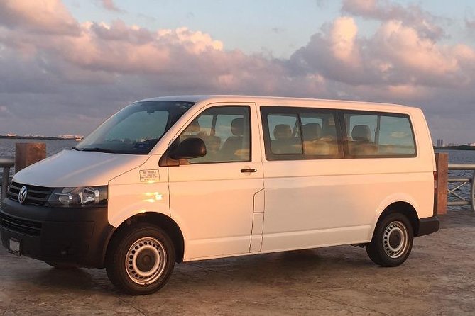 Private Transfer Cancun-Playa del Carmen/Ferry/Puerto Aventuras - The Direct Ride to Playa del Carmen