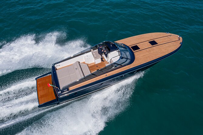 Private Van and Boat Transfer from the Airport to Capri and back - Key Points at a Glance