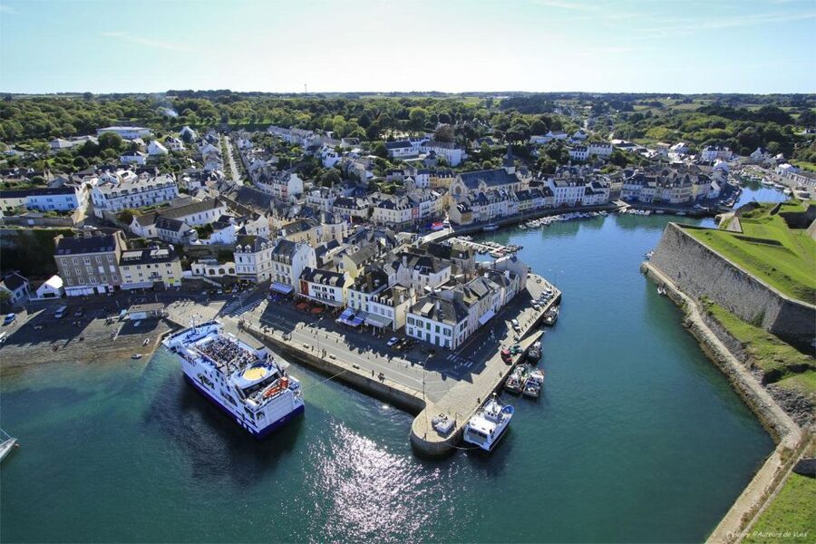 Quiberon: Ferry tickets from/to Belle-Île-en-Mer, Le Palais - What the ferry ticket does not cover