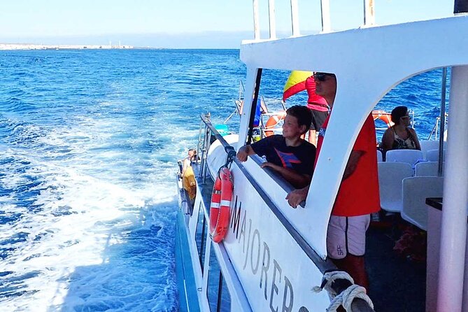 Return Ferry to Lobos Island from Corralejo, Fuerteventura - La Concha and El Puertito: the easiest island stops