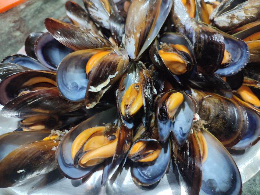 Ría de Arousa: Boat Ride to Mussel Farm with Tasting - Leaving O Grove for the Ría de Arousa