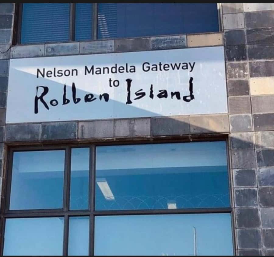 Robben Island Museum Tour with Transfer and Ferry Tickets. - Should you book it?