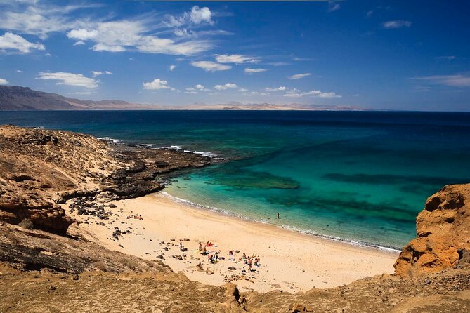 Roundtrip Ferry Transfer to La Graciosa with Free Wifi - Four ways to spend your time on La Graciosa