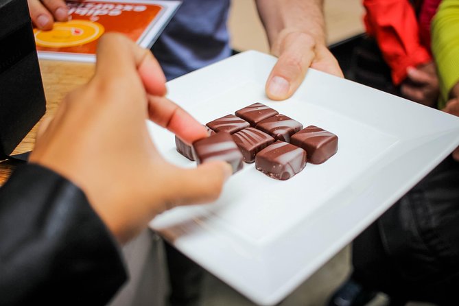 San Francisco Food Tour: Ferry Building and Ferry Plaza Farmers Market - The guides shape the experience