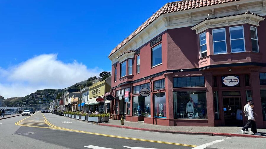 San Francisco: Muir Woods & Sausalito Tour with Ferry Option - Sausalito for waterfront time and floating homes