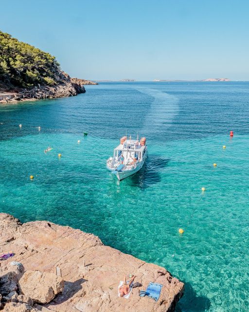 Sant Antoni: Round-Trip Ferry Transfer to Cala Salada Beach - Walking to Cala Saladeta in about 10 minutes