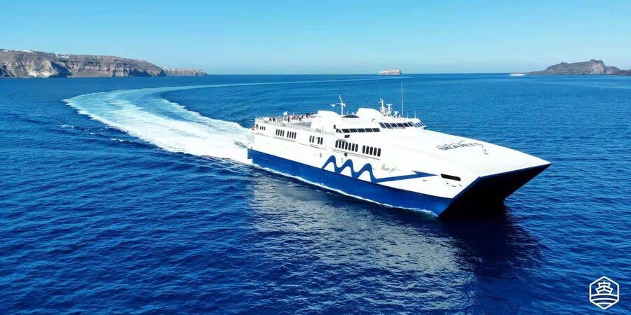 Santorini Guided Day Trip From Crete with Ferry Tickets - Fira gives you more room to wander