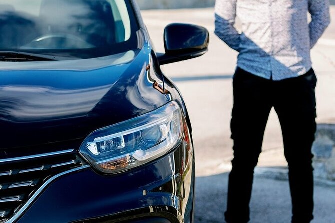 Santorini Private Transfer From or To the Ferry Port - Meeting your driver outside the SEAJETS office