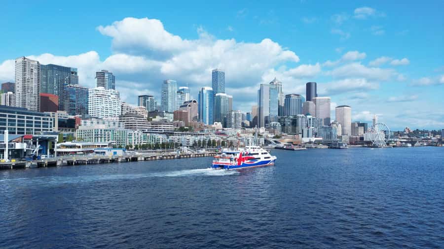 Seattle: Victoria, BC Round-Trip Ferry Tour - Should you add Butchart Gardens?