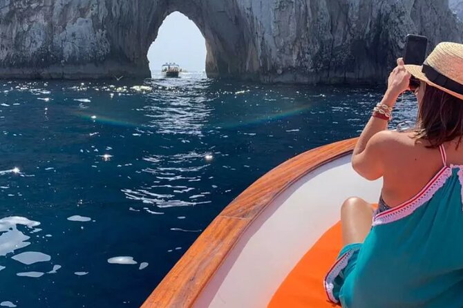 Selfie at Faraglioni, Water Taxi, Transfers in Capri! - Why a short boat ride can work well on Capri