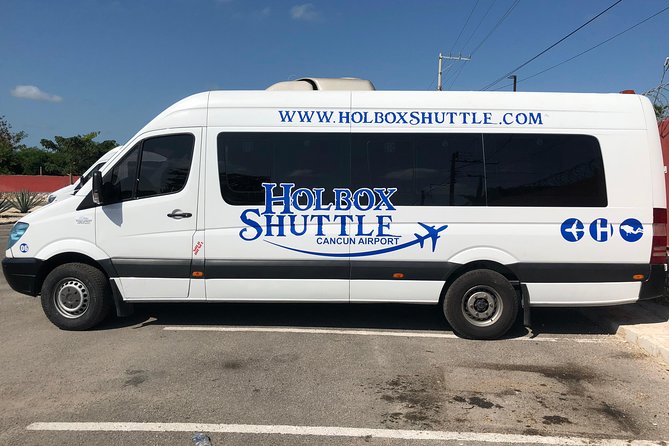 Shared Shuttle Cancun Airport to Holbox Ferry (Chiquila Port) - Finding the right place at Cancun Airport