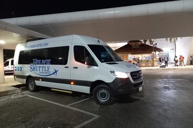 Shared Shuttle Cancun Airport to Holbox Ferry (Chiquila Port) - Luggage, group size, and who fits best