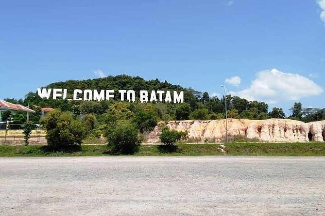 SMALL GROUP: Batam day tour with Ferry, 1-hour Massage, and Lunch from Singapore - Kueh lapis, coffee, and the commercial side of the day
