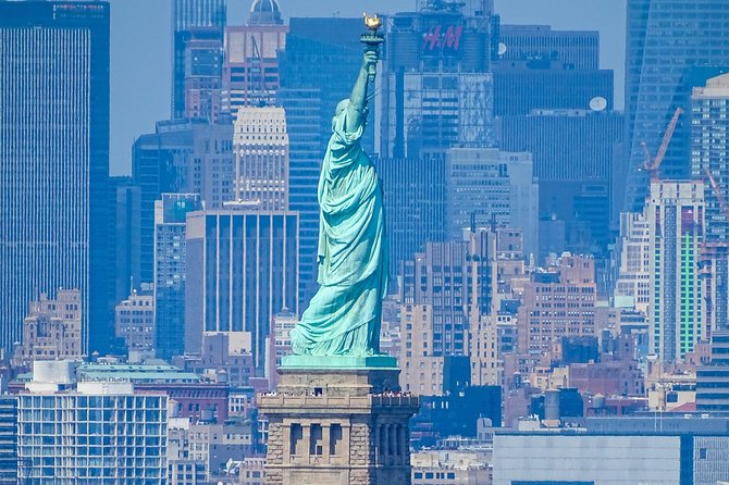 Statue of Liberty Ellis Island Ferry Ticket with Upgrade Options - Ellis Island and the immigration story