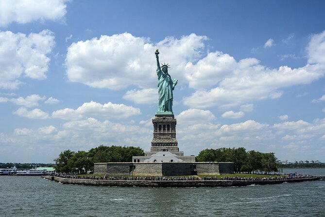 Statue of Liberty Express Roundtrip Ferry Ticket - What the guides add