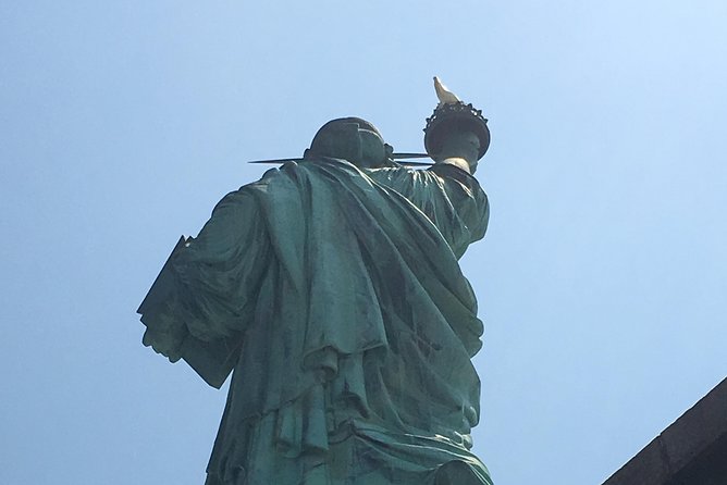 Statue of Liberty & Pre-Ferry Express Tour - Ellis Island and the Great Hall