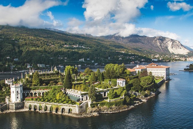 Stresa to Isola Bella Hop-On Hop-Off Boat Ticket - Crossing Lake Maggiore from Stresa