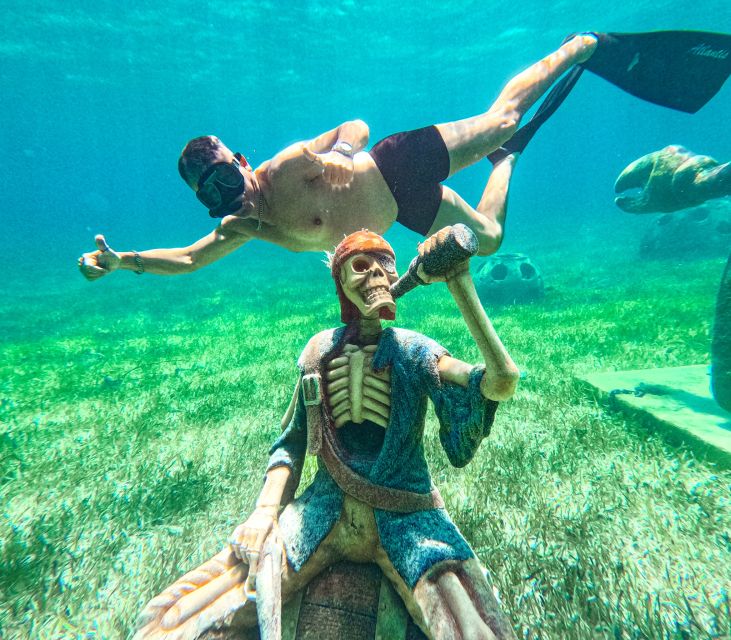 SunCay Private Oceanview Villa up to 6 with Lunch and Ferry - Snorkeling at the Reef, Wreck, and Statues