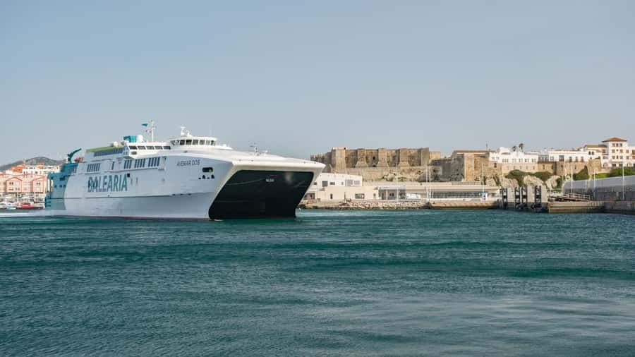 Tarifa: Day trip to Tangier by ferry with exclusive VIP service - Meeting Your Guide at Tangier Ville