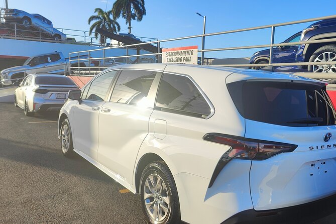 Taxi Service from Ceiba Ferry Terminal and Airport to San Juan - How the communication affects the experience