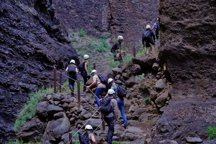 Tenerife: Masca Canyon Descent with Audio Guide and Boat Transfer - An audio guide with no signal to rescue you