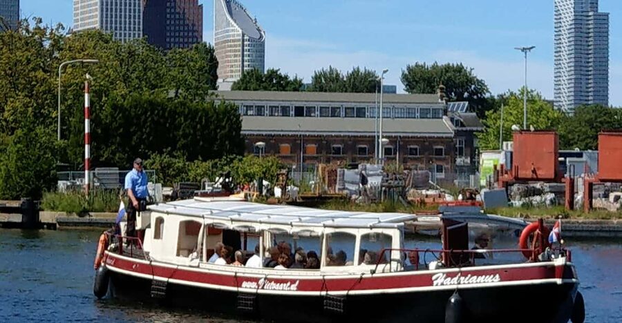 The Hague: One Way Boat Ticket to or from Delft - Why use a boat between The Hague and Delft?
