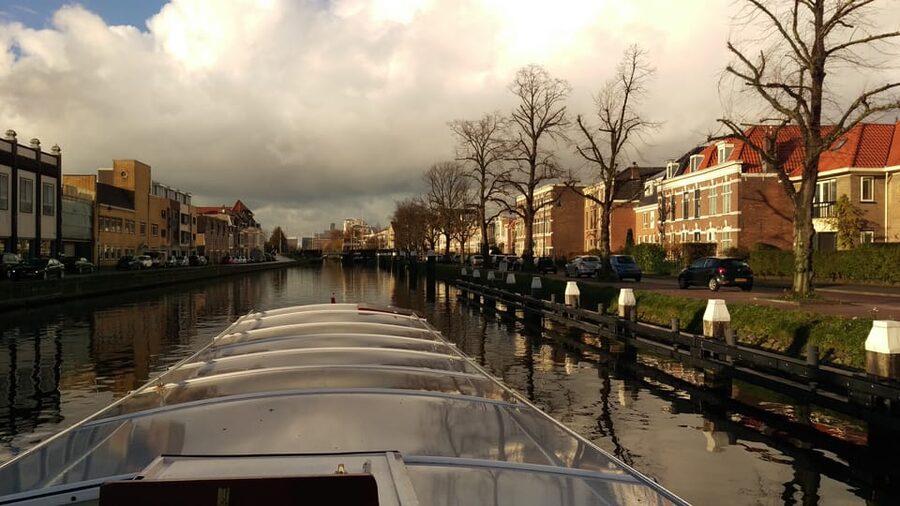 The Hague: One Way Boat Ticket to or from Delft - Timing, weather, and comfort