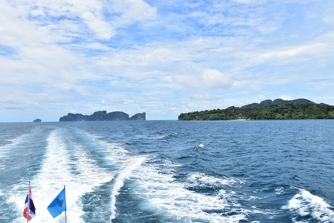 Travel from Koh Phi Phi to Krabi by Ferry/Speedboat - Handling luggage at the pier