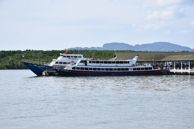 Travel from Krabi to Koh Phi Phi by Ferry/Speedboat - The ferry ride: steady, spacious, and not speedy